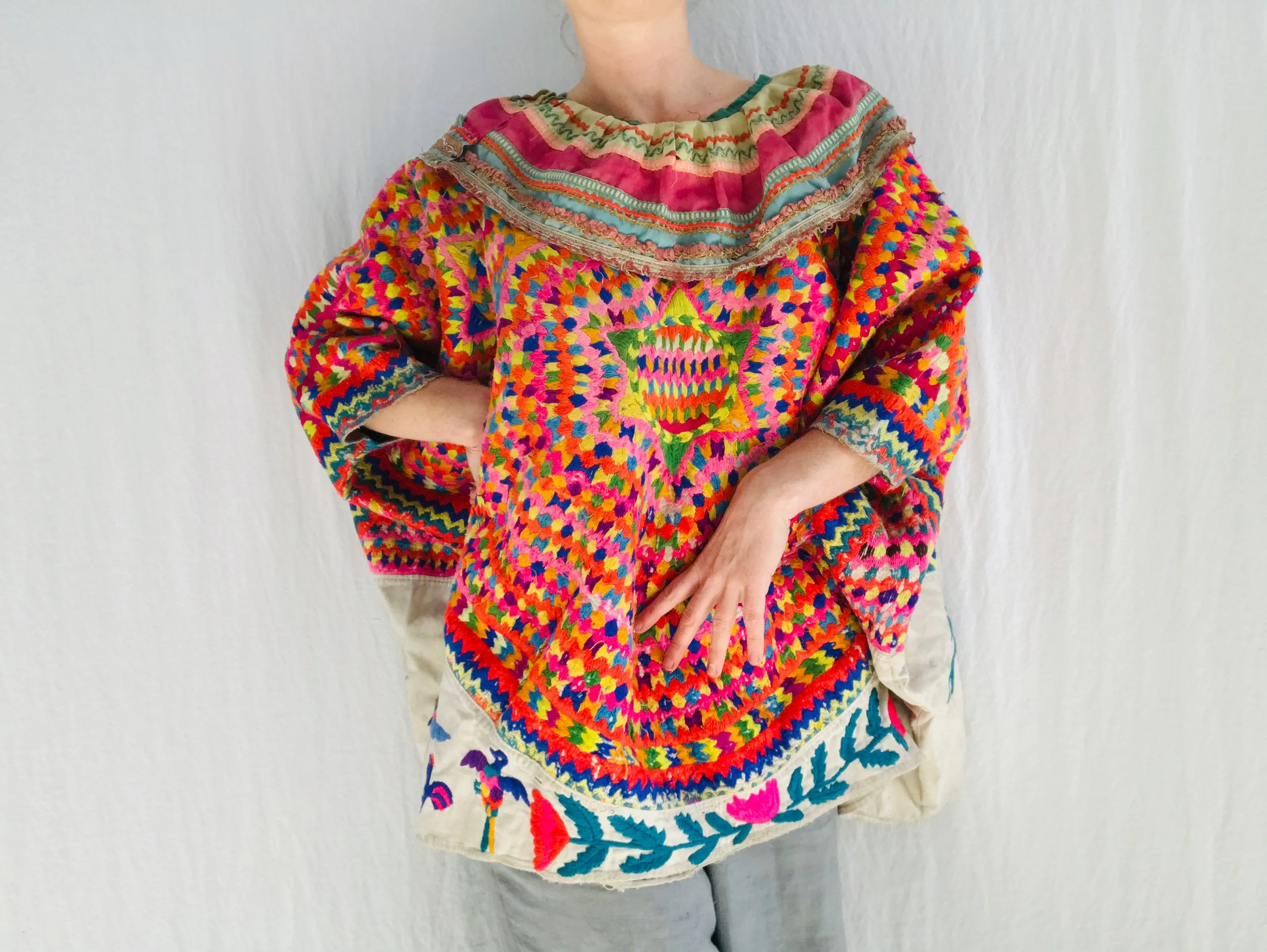 Vintage Guatemalan Huipil. Full San Mateo Ixtatan. Hand-Embroidered