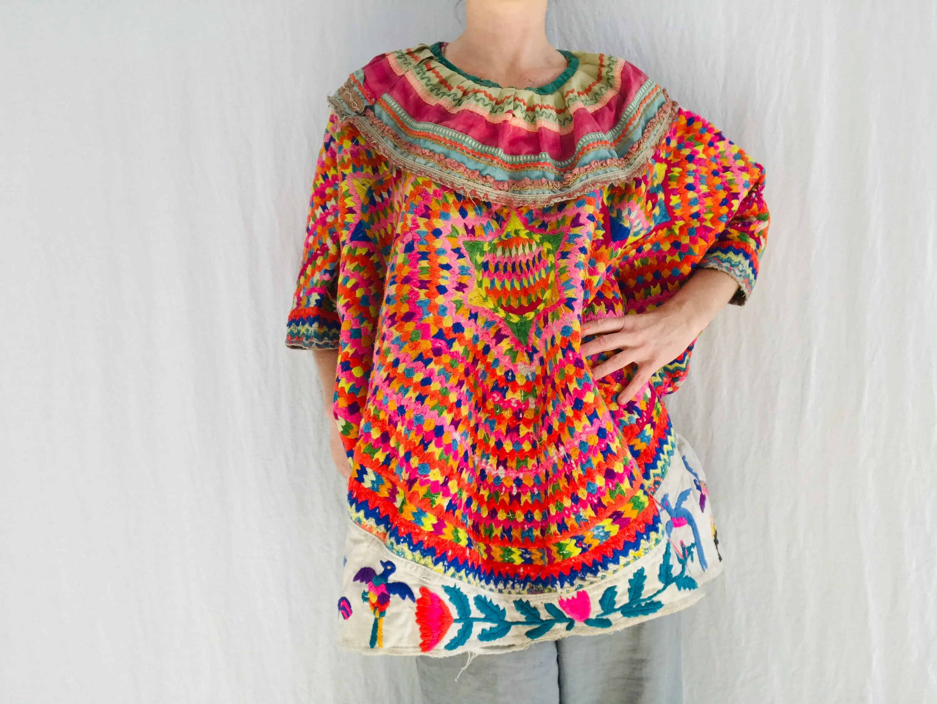Vintage Guatemalan Huipil. Full San Mateo Ixtatan. Hand-Embroidered